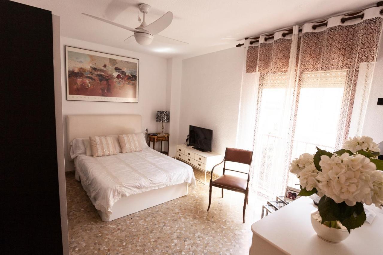 Lola.- Habitacion De Matrimonio, Con Bano Privado Granada Dış mekan fotoğraf