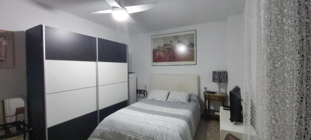 Lola.- Habitacion De Matrimonio, Con Bano Privado Granada Dış mekan fotoğraf